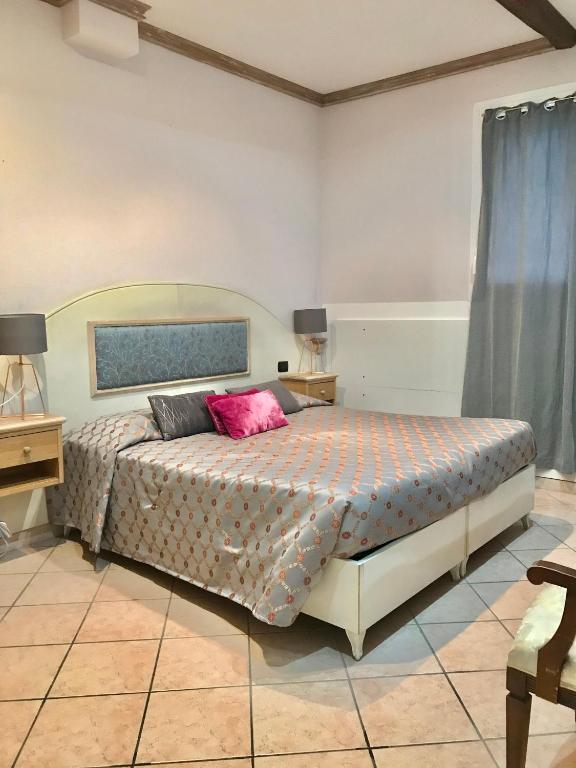 Loft Mirasole room 1
